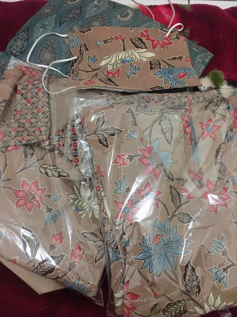 Abi Rose Couple Batik By Ajeng Kaftan