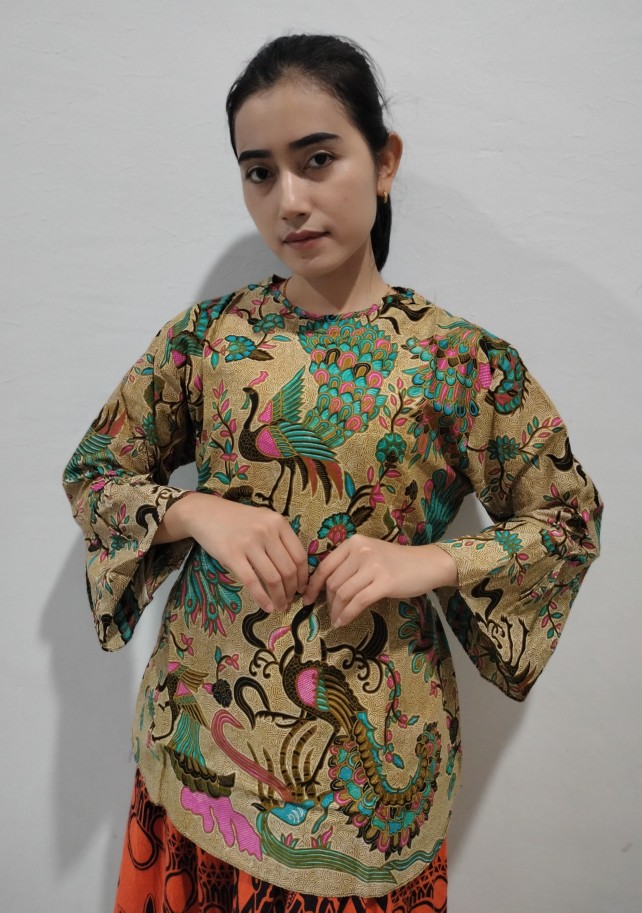 Atasan Batik Dolby Dolbi Dobby Doby Tenun Sutra Tulis Halus Katun Atbm Baron ,sarombit Atasan