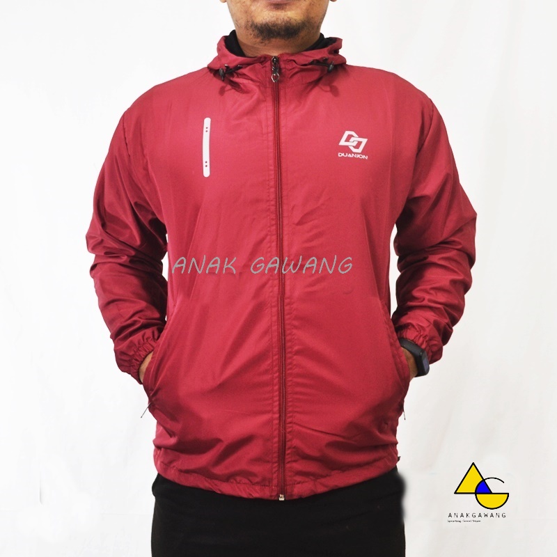 Jaket Parasit Olahraga Pria Leiva by Duanjon Jaket Olahraga Waterproof 85% Anakgawang