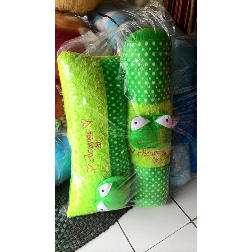 BANTAL & GULING KARAKTER JUMBO