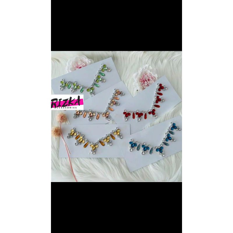 Payet rangkai kristal untuk leher