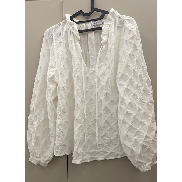 preloved 3 mongkis (demna top)