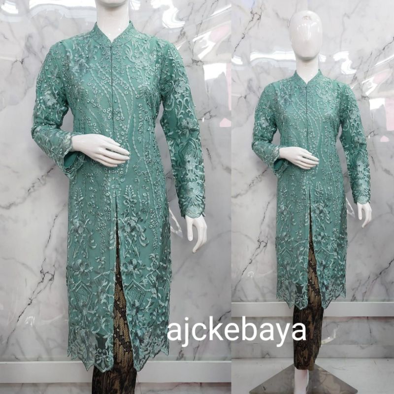 Kebaya Tunik / Tunik Tulle/ Kebaya Modern / Kebaya tile / Kebaya Favorite / Batik Couple