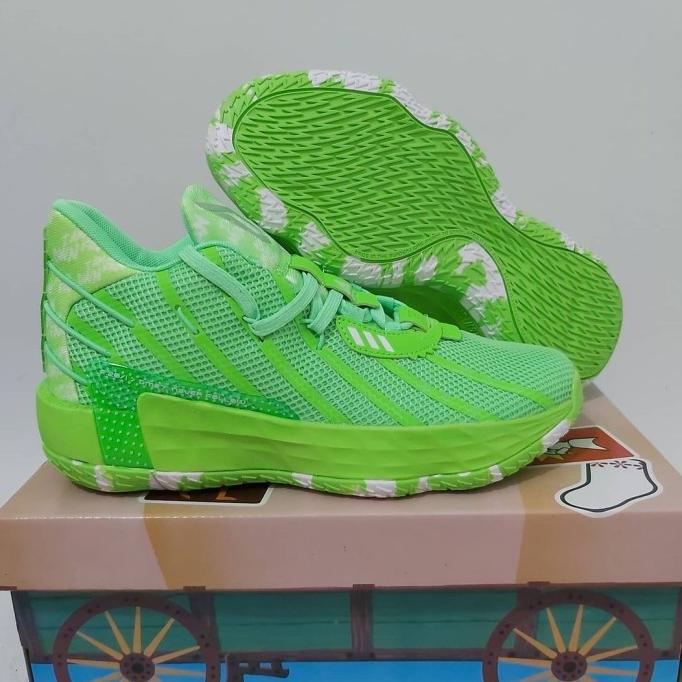 Sepatu Adidas Dame 7 Green-Sepatu Adidas-Sepatu Basket-Adidas-Sneakers Famozmart