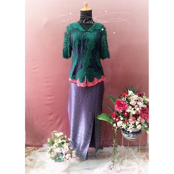 Preloved Kebaya + Skrit (1 stel)