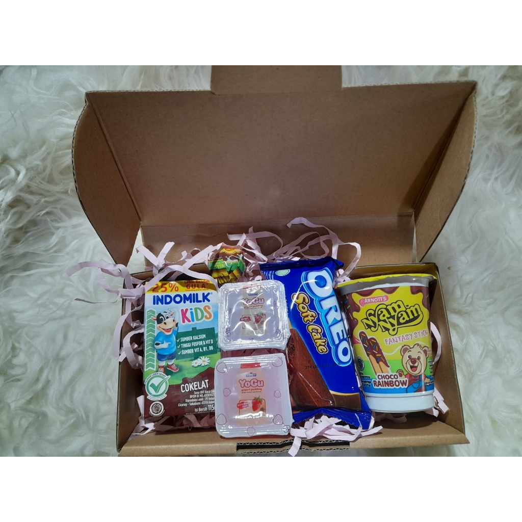 

Parcel Lebaran Anak / Hampers Idul Fitri Anak Tipe 1