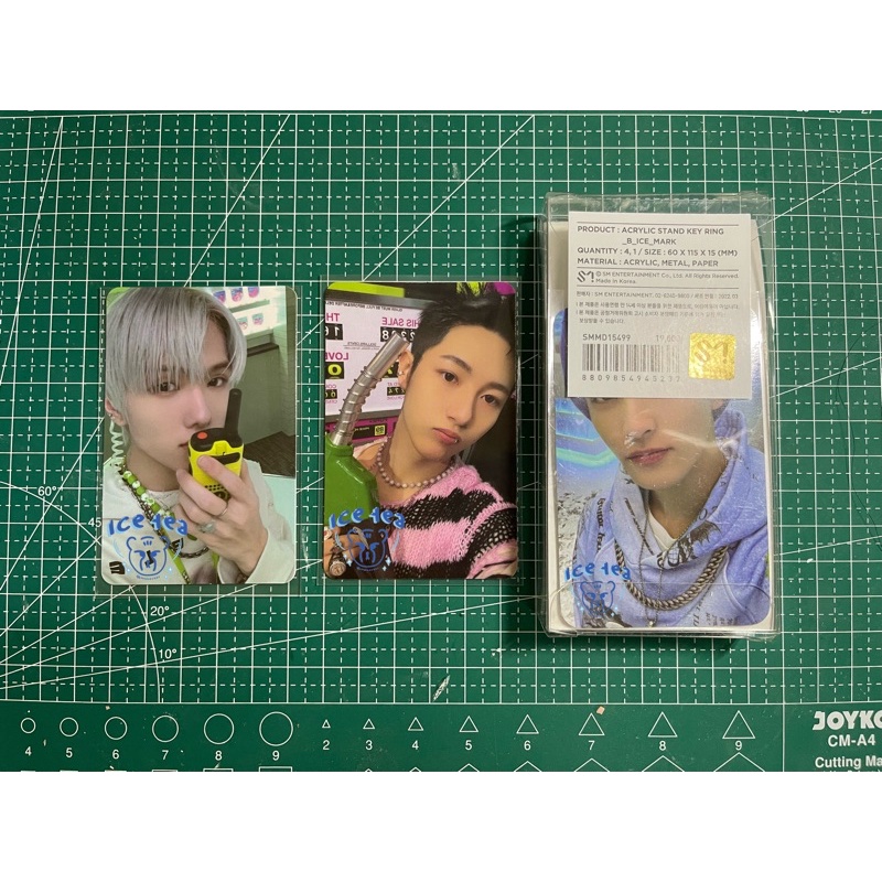 WTS Pc Jisung Glitch Renjun Glitch Acrylic Keyring Mark Ice ver.