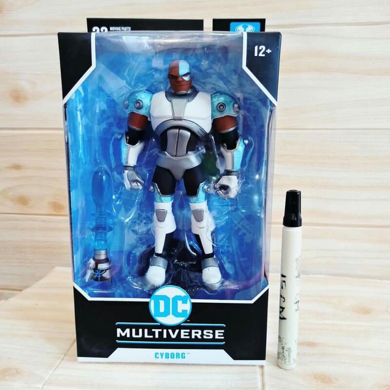 mainan figureCyborg teen titansdc multiverseby mcfarlane toystinggi sekitar 7 inchartikulasi detail