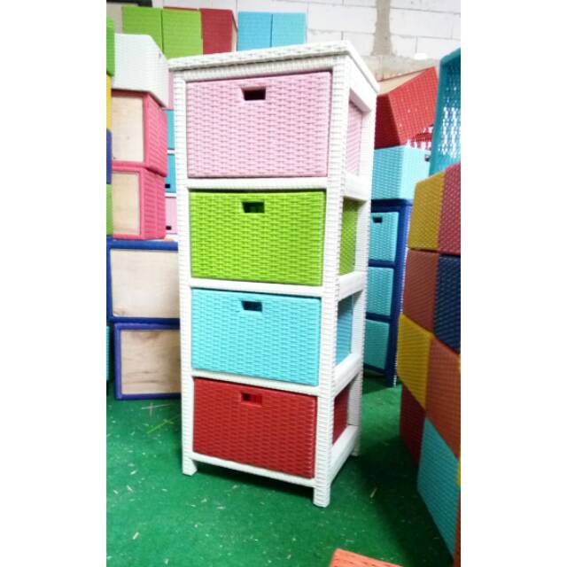 LEMARI LACI 4 ATAS ROTAN SINTETIS