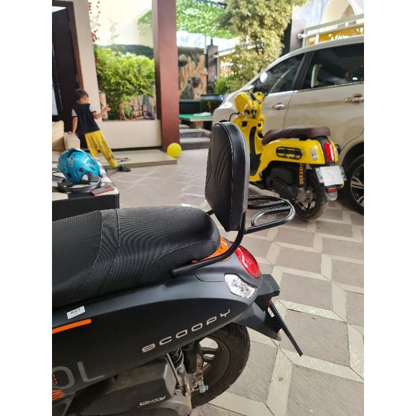 BEHEL SANDARAN JOK SCOOPY PRESTIGE 2021- 2022 MEREK MBR