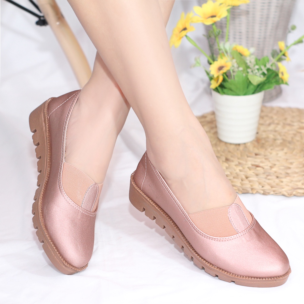 Milicca Sepatu Wanita Slip on Rizkia Kasual