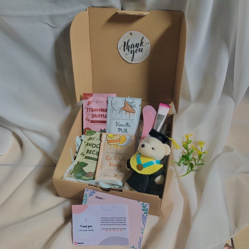 

Gift Box Package Bear & Masker Organik for Graduation| Birthday| Anniv| Hadiah Wisuda| Hadiah Ultah