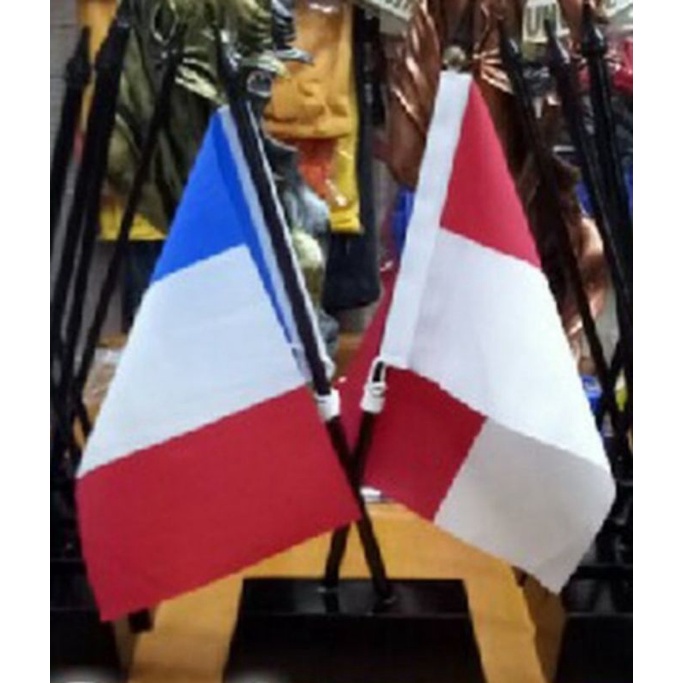 

Tiang bendera meja kayu silang