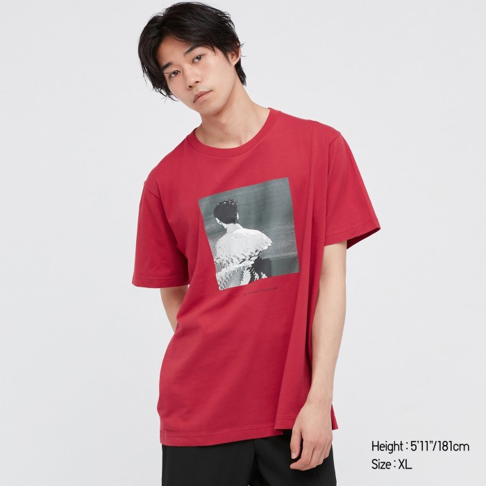 Kaos Uniqlo UT Gen Hoshino Lengan Pendek 15 Red 09 Black Original BDG