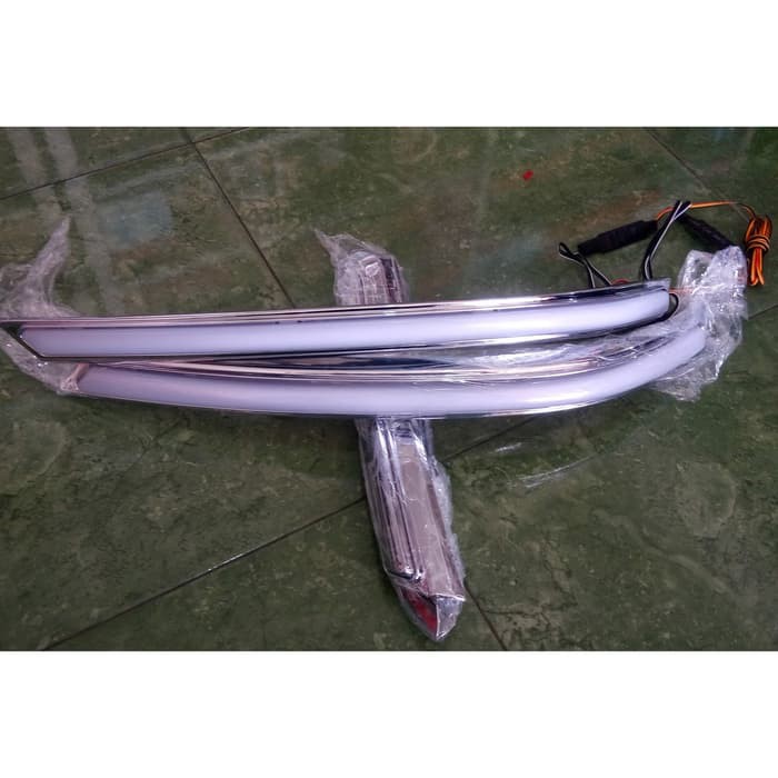 DRL Headlamp Avanza 2019 with running sein