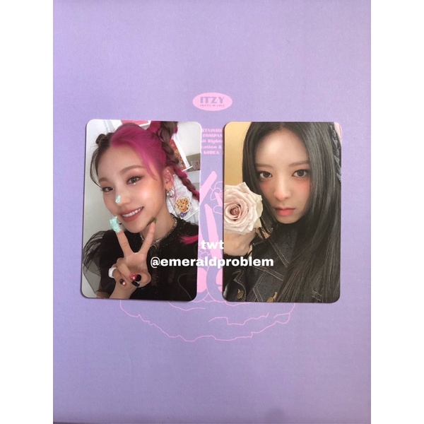 (pc) photocard yeji & yuna itzy crazy in love