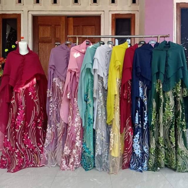 Syar'i Brokat pom-pom