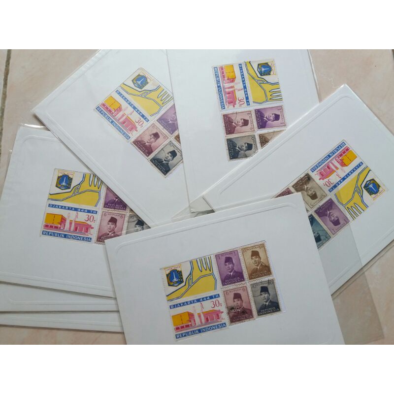 

Koleksi Filateli Perangko Indonesia Set Dalam Folder - AF 2
