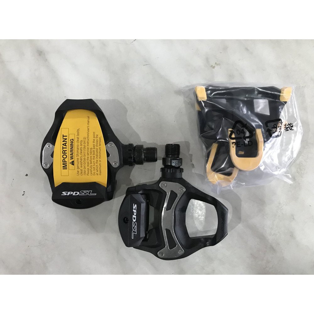 PEDAL R550 SHIMANO dengan CLEAT