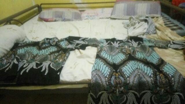 Batik Couple Pria Wanita Motif Madu