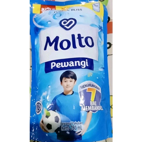 MOLTO PEWANGI 780ML