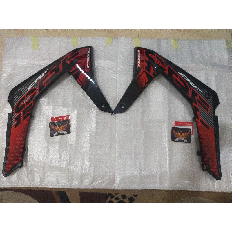 cover body sayap depan new crf 150l crf150l hitam 2021 ori ahm