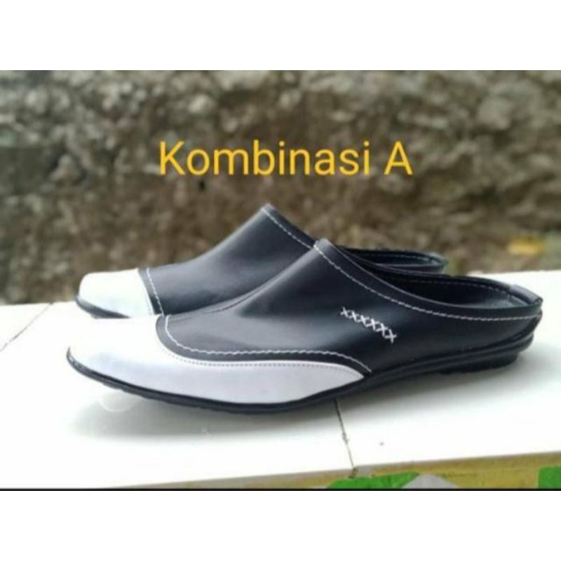 Sepatu sendal habib bahar ,slop bustong merk &quot;kickers&quot; putih # hitam  # Black white dan kombinasi.