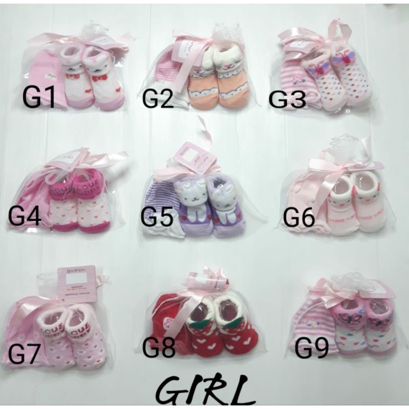 Booties &amp; Mitten Set / Kaos Kaki &amp; Sarung Tangan Bayi