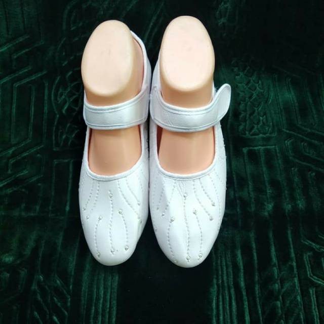 perlengkapan haji dan umroh/sepatu wanita haji dan umroh