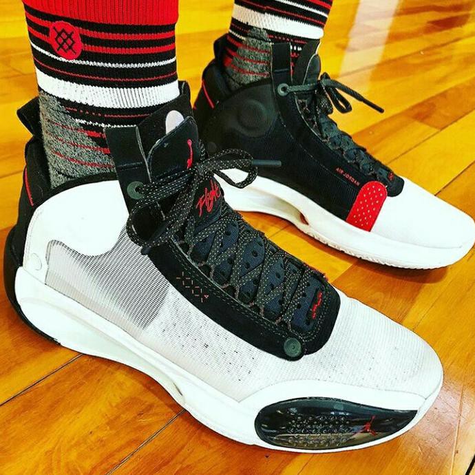 Sepatu Basket Ni*E Air Jordan 34 White Bred / Sneakers Premium Tikitokok