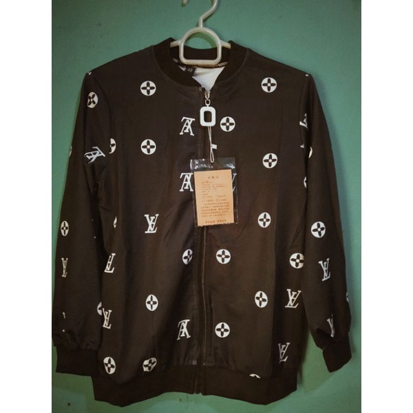 Jaket Lv