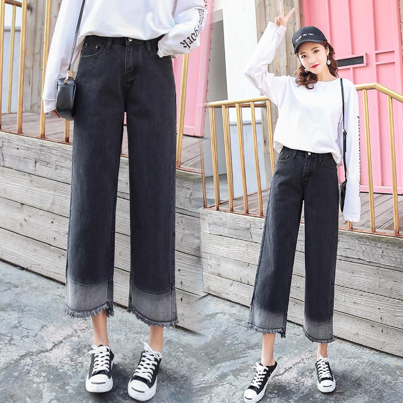 Celana Panjang Jeans Hitam Sobek Model Skinny dengan Celana Panjang Jeans Hitam Sobek Model Skinny dengan
