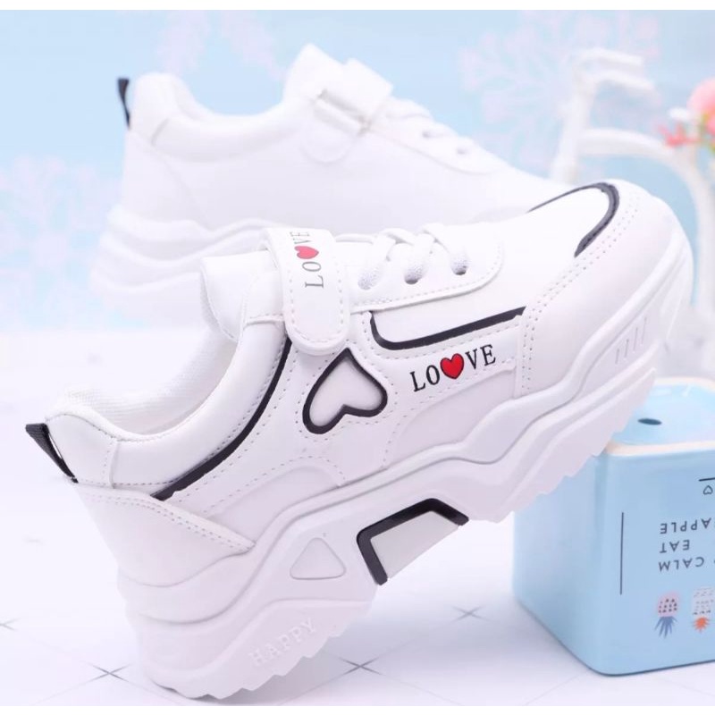 Sepatu Sneakers Anak Wanita Motif Love Termurah Terlaris/Sneakers Anak Wanita Kekinian