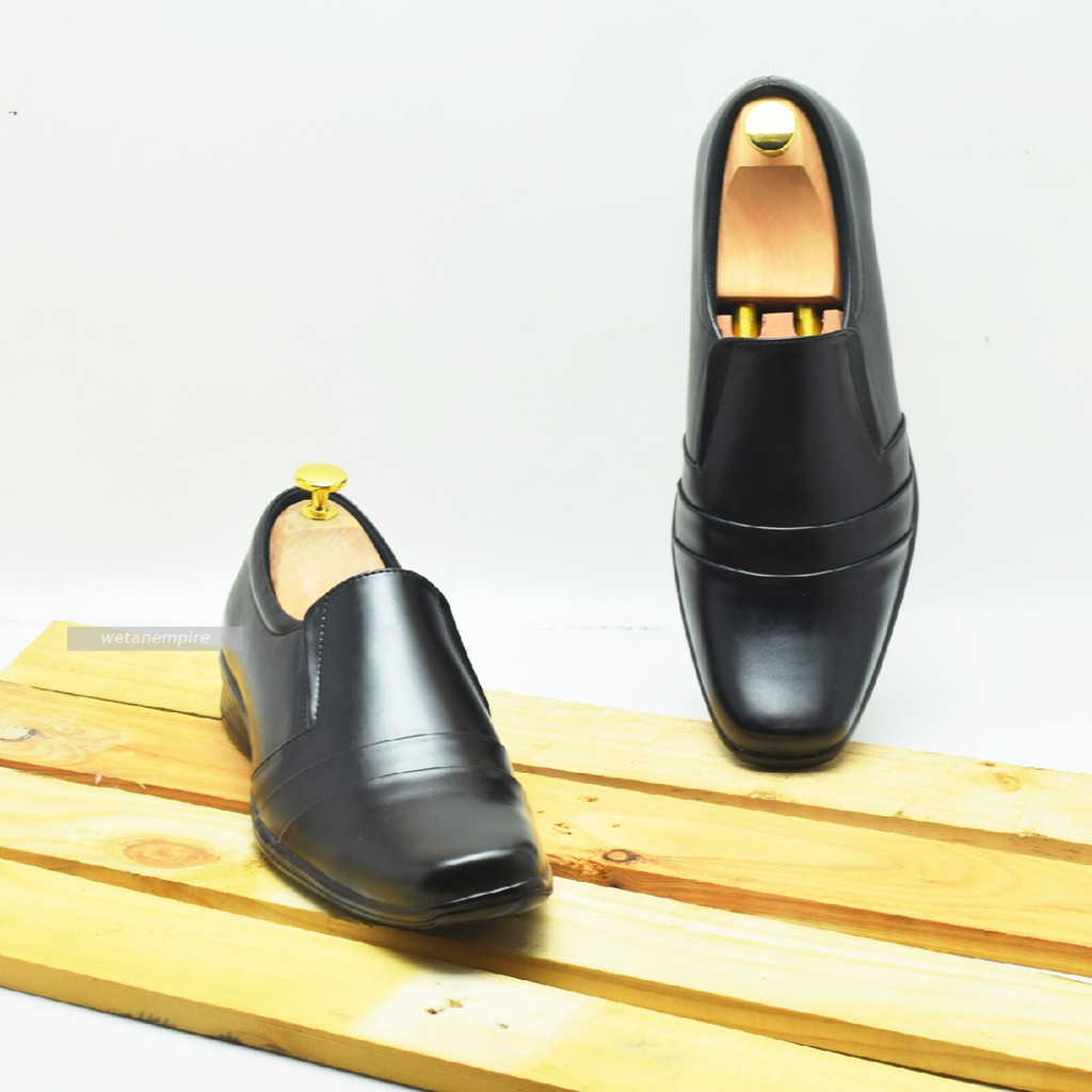 SEPATU Pantofel Pria Ringan Nyaman Wetan Galuh 4 Warna Hitam Original