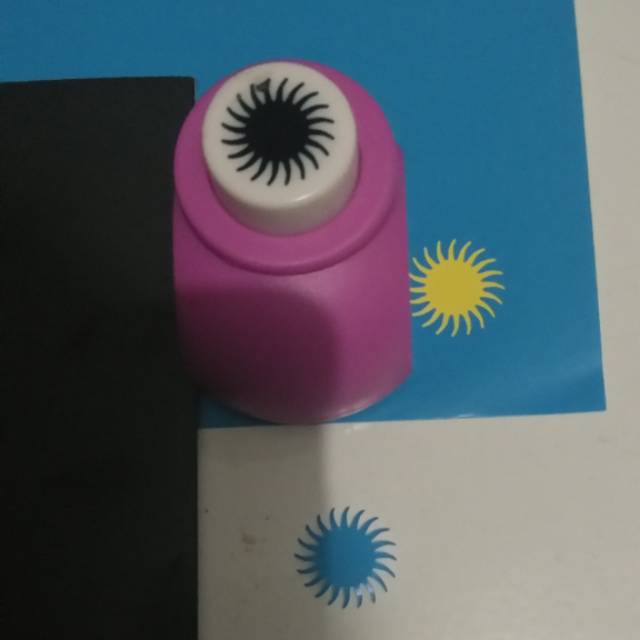

M size Paper punch
