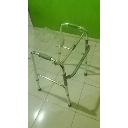 Walker tanpa roda / walker lipat  /walker alat bantu jalan HQ