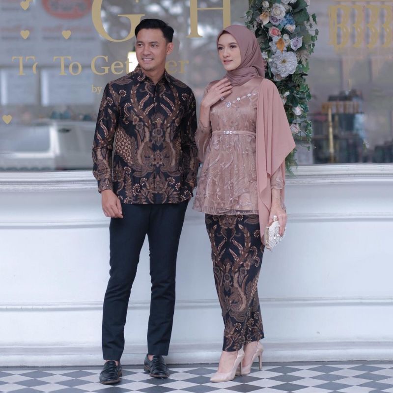 Batik Official Solo Batik Kebaya Couple Cantika Tille Mutiara / Kebaya Wisuda/ Kebaya Tunangan/ Couple tunangan