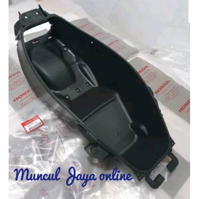81250-K97-T00 Box bagasi PCX 150 Lokal Bagasi Motor Honda PCX 150