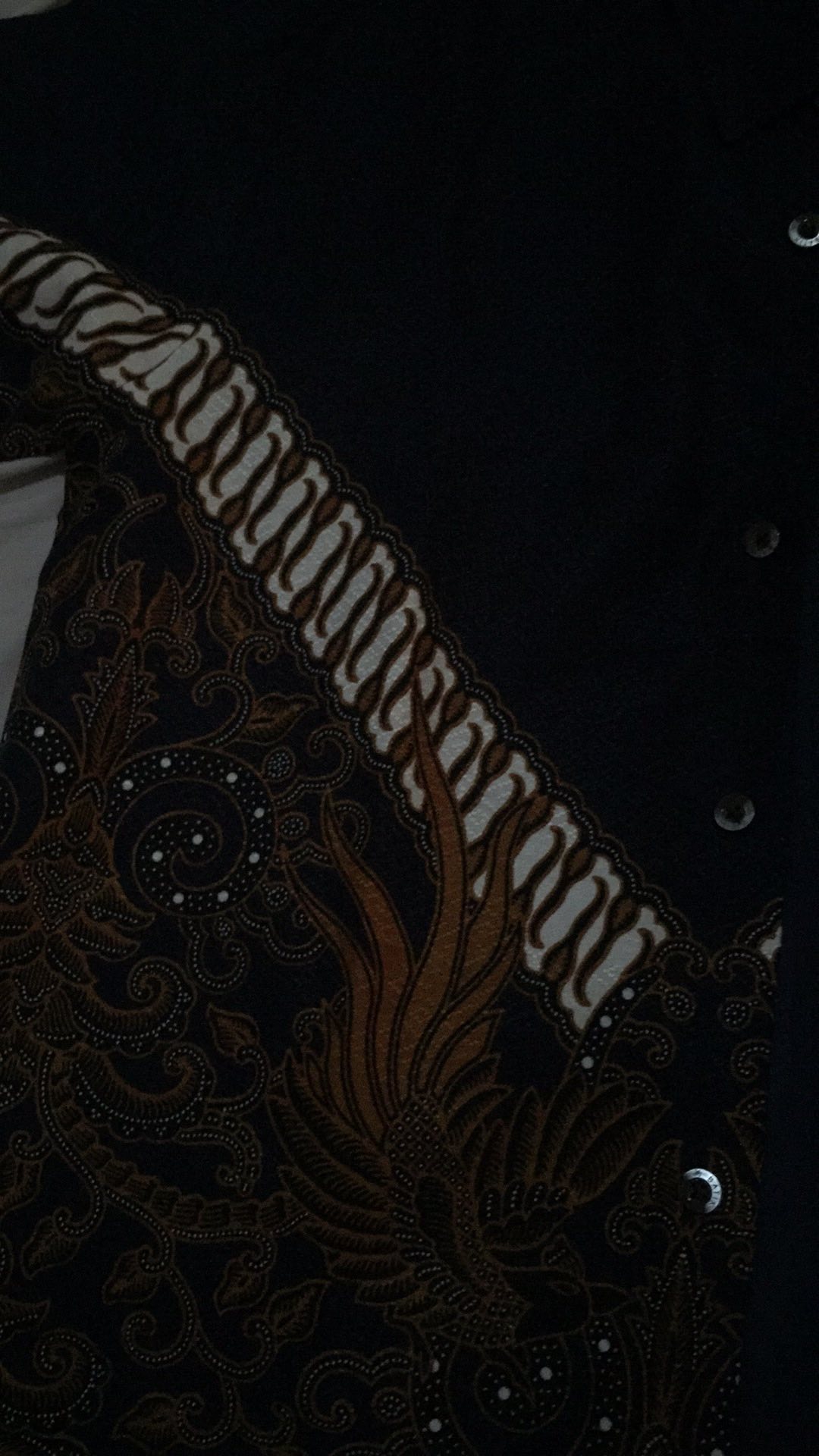 Kemeja Hem Batik Pria Rianty Benaro Lengan Panjang