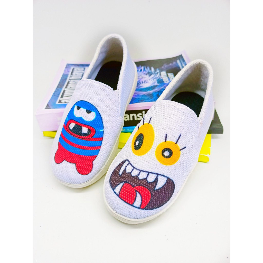 DINDA SEPATU WANITA SLIP ON MINION DOODLE SEPATU ANAK-ANAK - MERAH HITAM PUTIH DAN PINK