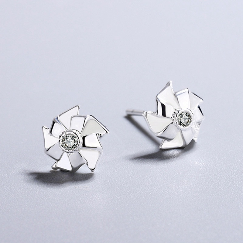 Fancyqube Anting Stud Desain Kincir Angin Keberuntungan Aksen Berlian Imitasi Warna Silver Untuk Wanita