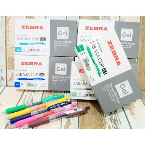 

Pulpen Pen Gel Zebra Sarasa Clip Warna 0.5 mm TERJAMIN