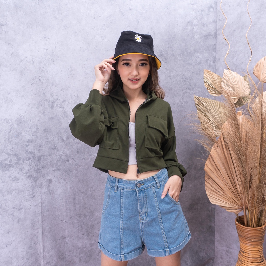 IL - Beatrix Oversize Crop Jacket Wanita | Hoodie Crop Resleting Pocket Wanita