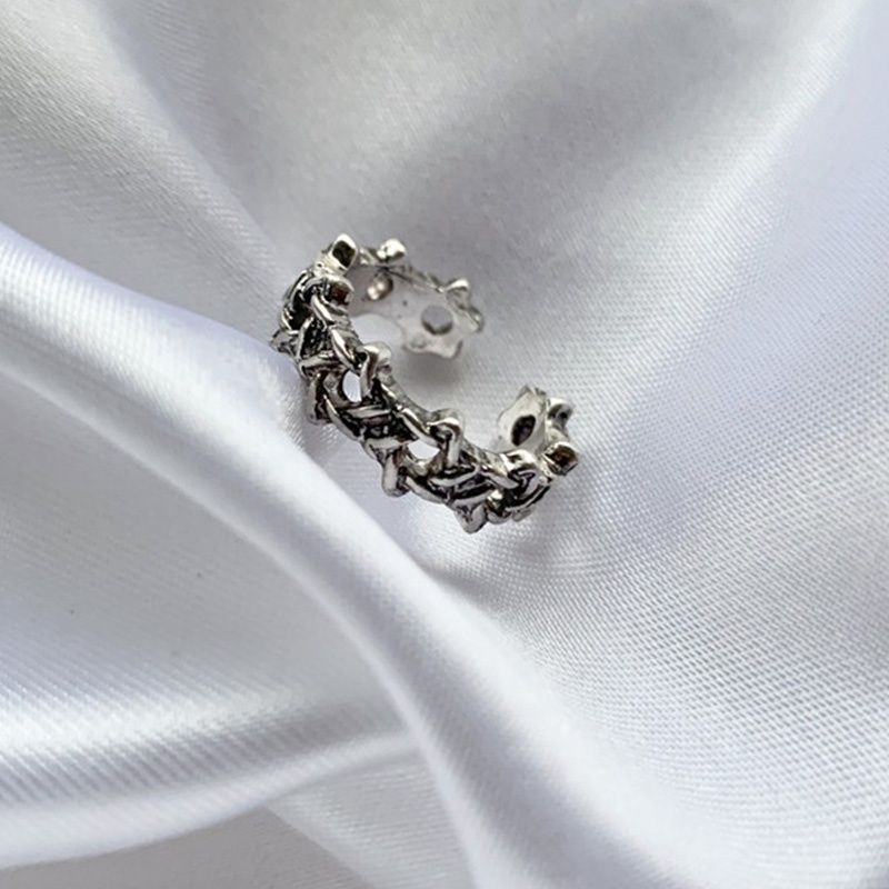 1 Pcs Fashion Cincin Titanium Wanita Menenun Perak Vintage Melubangi Perhiasan Rings