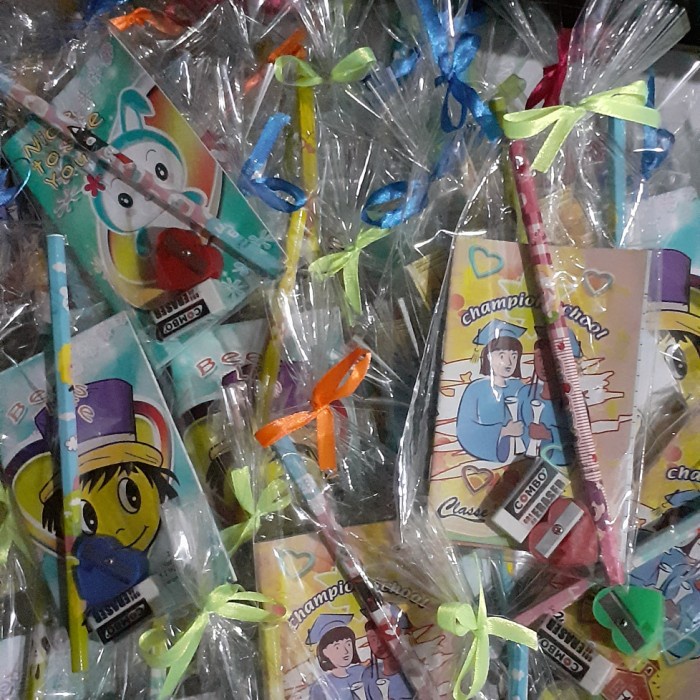 

tulis-alat-paket- paket alat tulis notes murah souvenir ultah paket ultah -paket-alat-tulis.