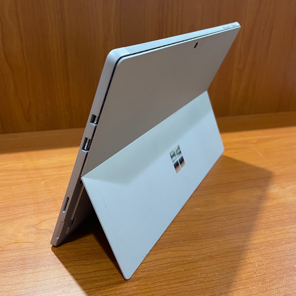 Microsoft Surface Pro 6 Ci7 8650U 1.90GHZ RAM 16 GB SSD 512 GB