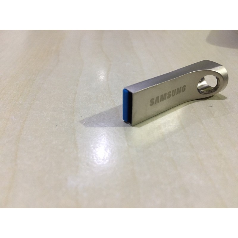 flashdisk samsung 2TB