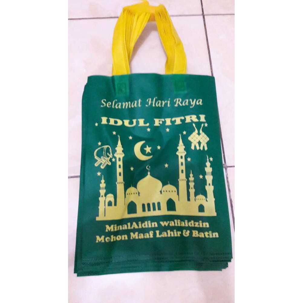 

Tas Spunbond Idul Fitri Tali Uk 30X40 / Tas Idul Fitri / Tas Lebaran