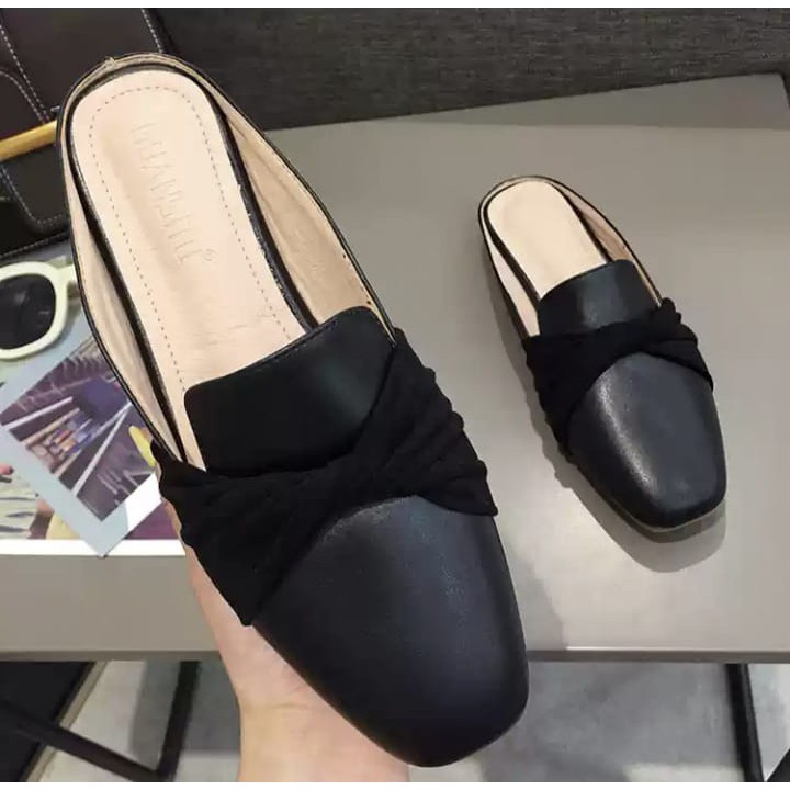 UC 02 FLATSHOES PITA SILANG