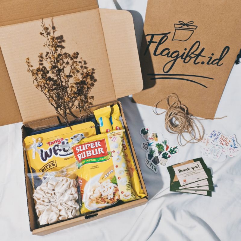 

SNACK BOX/KADO WISUDA/CEK DESKRIPSI